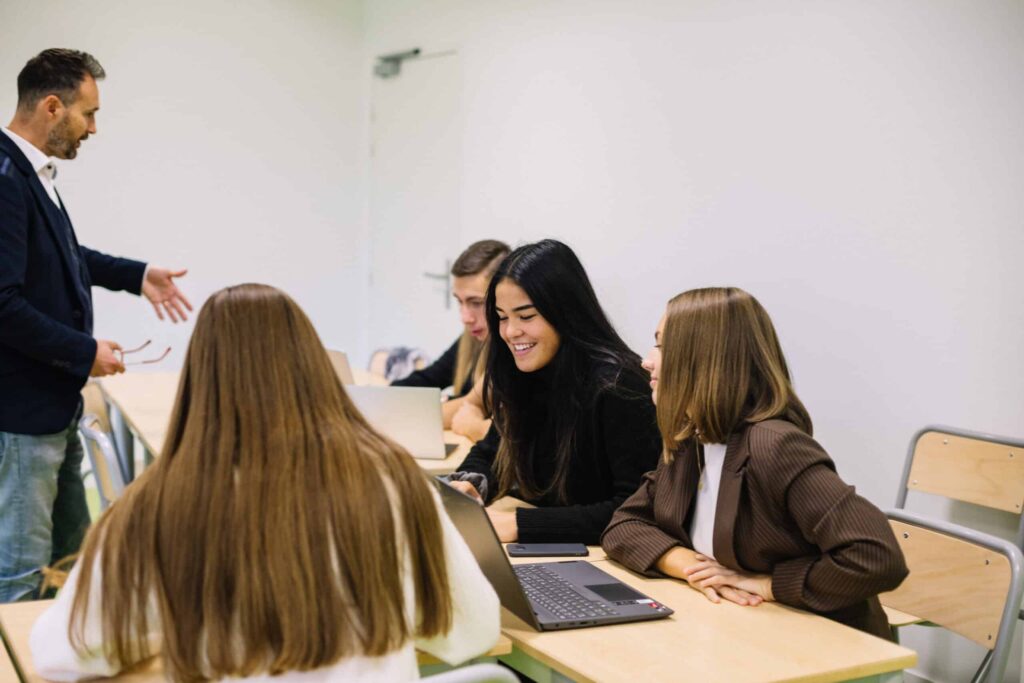 parcours, études supérieures, BTS, licence, RH, CPSS? GSSS, MCO, GPME